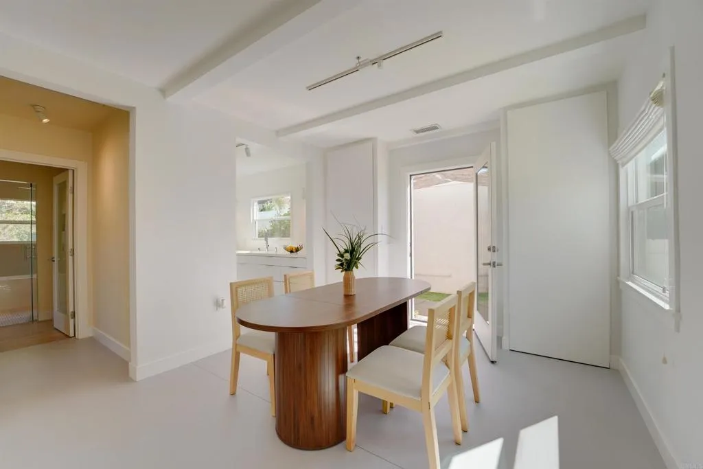 https://cdn.realtyfeed.com/cdn/127/306678294/0b27c99ab9667668972096f9d2ea0b41.webp
