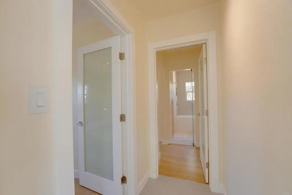 https://cdn.realtyfeed.com/cdn/127/306678294/30acc3b7eac7fa4f911256f9712e18fa.webp