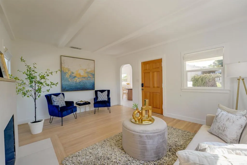 https://cdn.realtyfeed.com/cdn/127/306678294/4b6f58f24bfcf4b01e346eef4d315b25.webp
