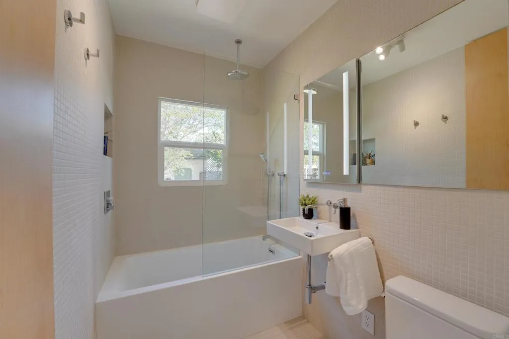https://cdn.realtyfeed.com/cdn/127/306678294/e6ea6a12959406ce5d77dbec2198e6cf.webp