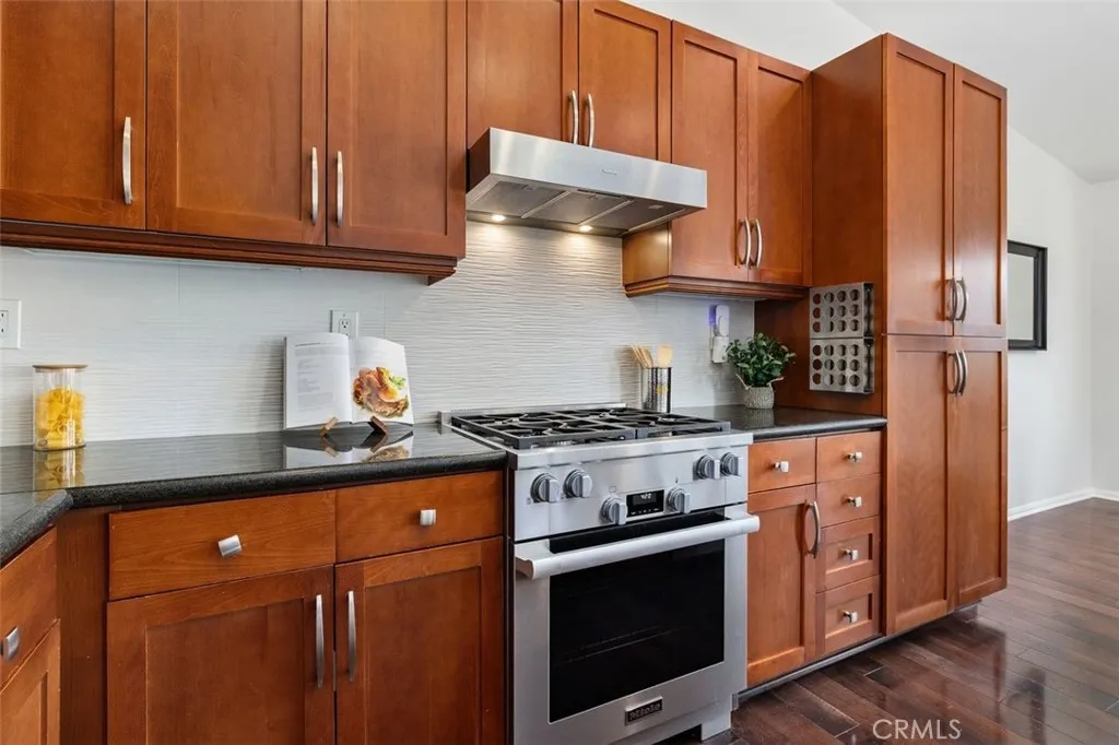 https://cdn.realtyfeed.com/cdn/127/306678296/04a1c9ac6af89792ab99b9336b1bf437.webp