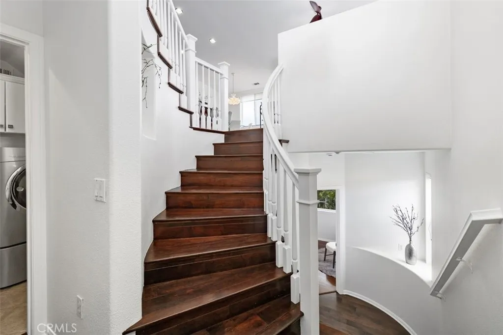 https://cdn.realtyfeed.com/cdn/127/306678296/4e62d61d769f513631140598b4b79319.webp