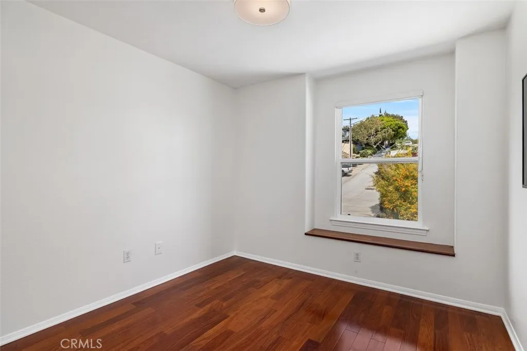 https://cdn.realtyfeed.com/cdn/127/306678296/71a45e244967fc7c4c9038f87fd9add0.webp