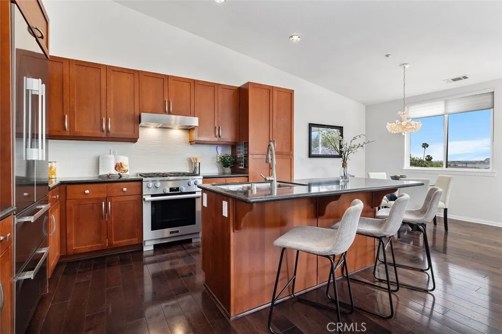 https://cdn.realtyfeed.com/cdn/127/306678296/9962c1571515445d9357a151cd43aab8.webp