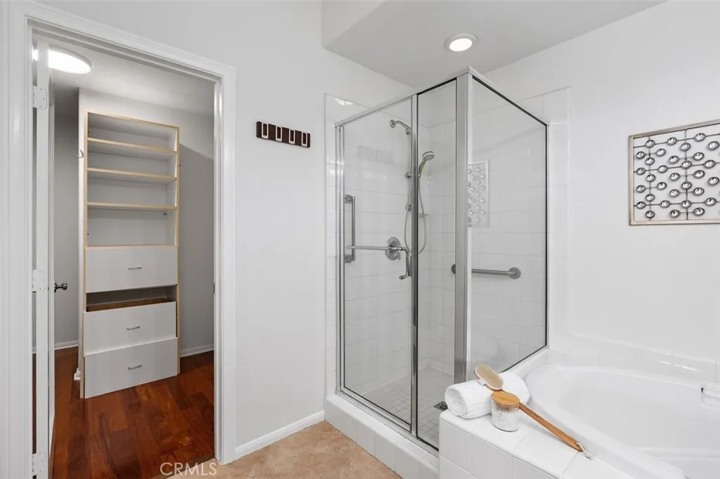 https://cdn.realtyfeed.com/cdn/127/306678296/a613c2210f539ce7632fc748185d7752.webp