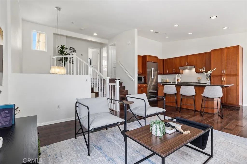 https://cdn.realtyfeed.com/cdn/127/306678296/f24566751619ed27467d28861f5495b6.webp