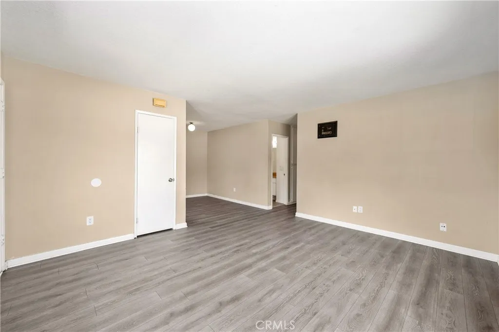 https://cdn.realtyfeed.com/cdn/127/306678326/8a02eda9dbc26375859087708dd0a70e.webp