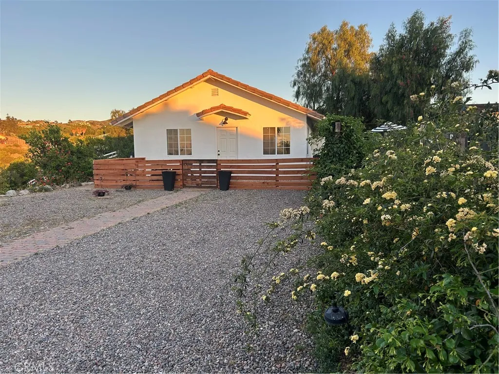 37645 Via De Los Arboles UNIT B, Temecula, CA, 92592