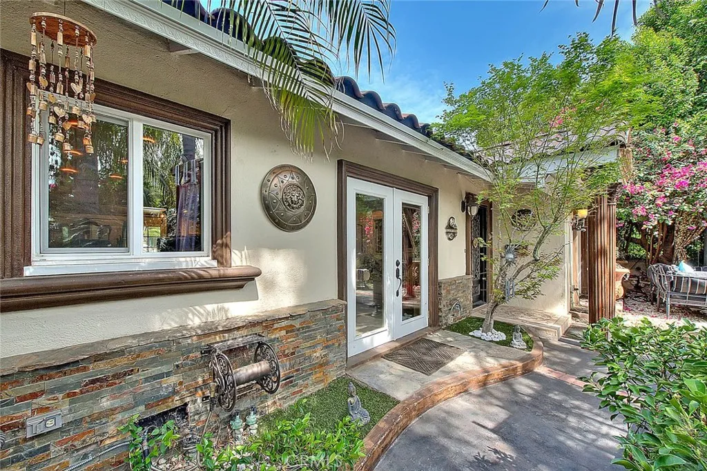 Lake Balboa, CA 91406