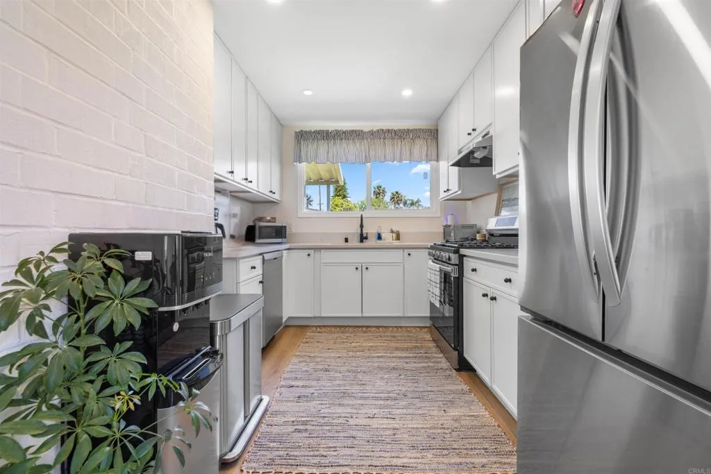 https://cdn.realtyfeed.com/cdn/127/306678443/6b372e0852bc28617131f617cfd62295.webp