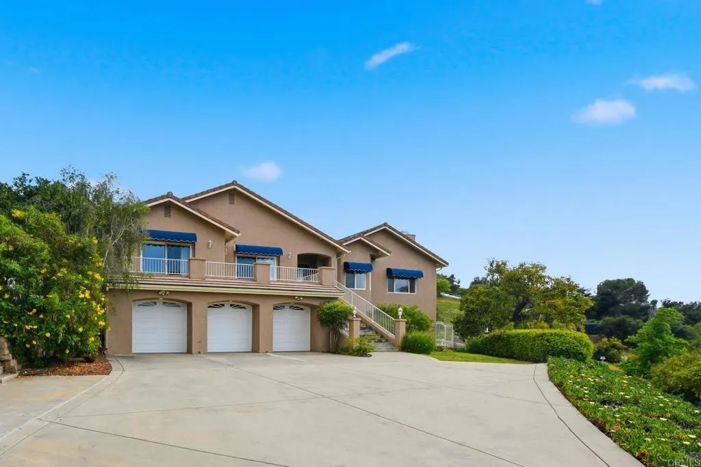 https://cdn.realtyfeed.com/cdn/127/306678450/1e6b49a1664ee07a82b099dd416f0b4d.webp
