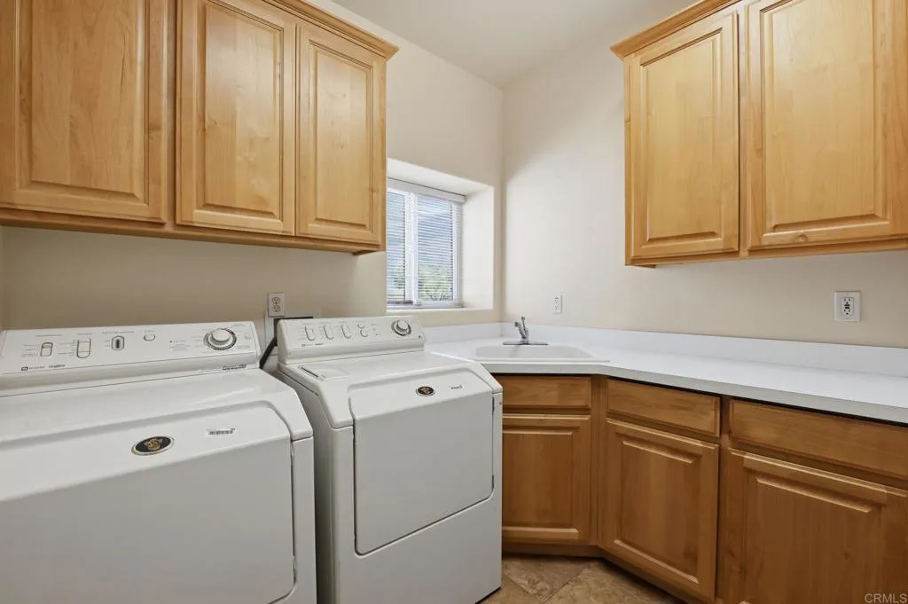 https://cdn.realtyfeed.com/cdn/127/306678450/41cd25ef4a2cec9b12e31c3e5031d513.webp