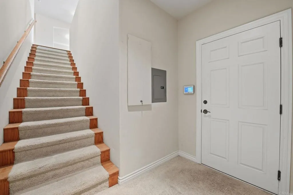 https://cdn.realtyfeed.com/cdn/127/306678450/595bab9419df627cb458448a12d40f7b.webp