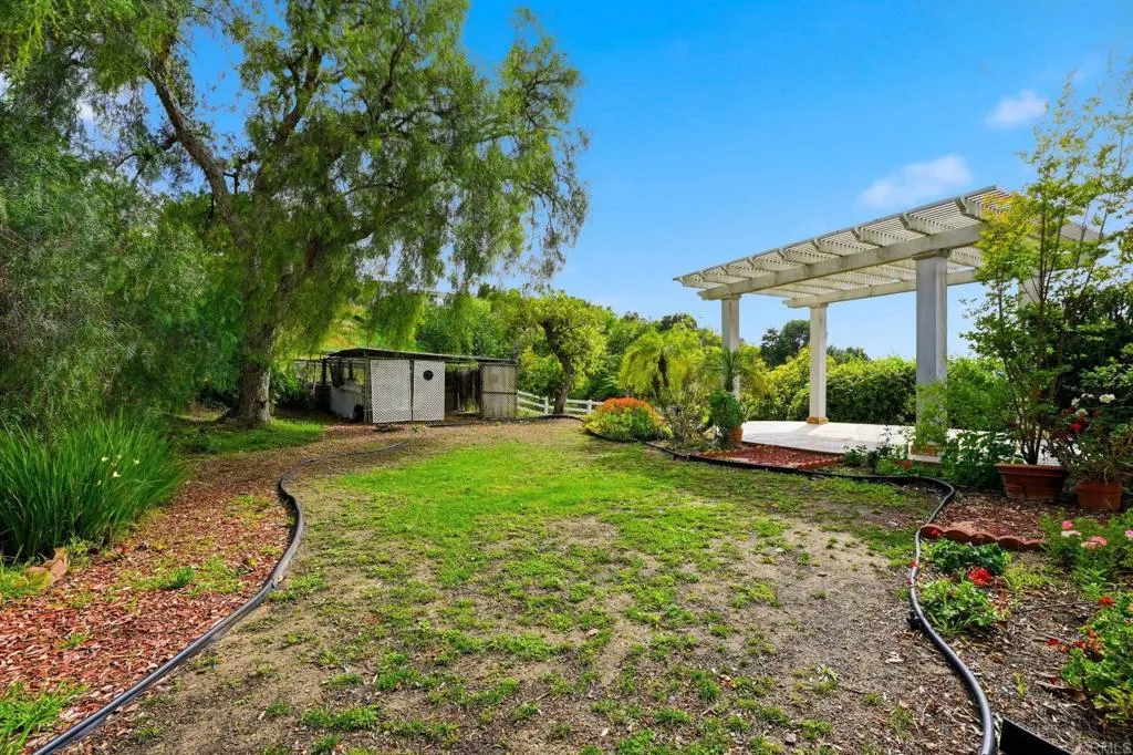 https://cdn.realtyfeed.com/cdn/127/306678450/69e80e94227dfab223b23608a5ca2c21.webp
