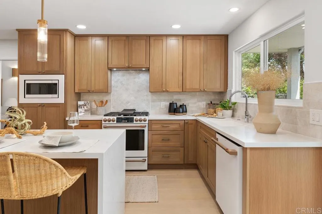 https://cdn.realtyfeed.com/cdn/127/306678453/2339b63fe660bbe1093ba3f69debe008.webp