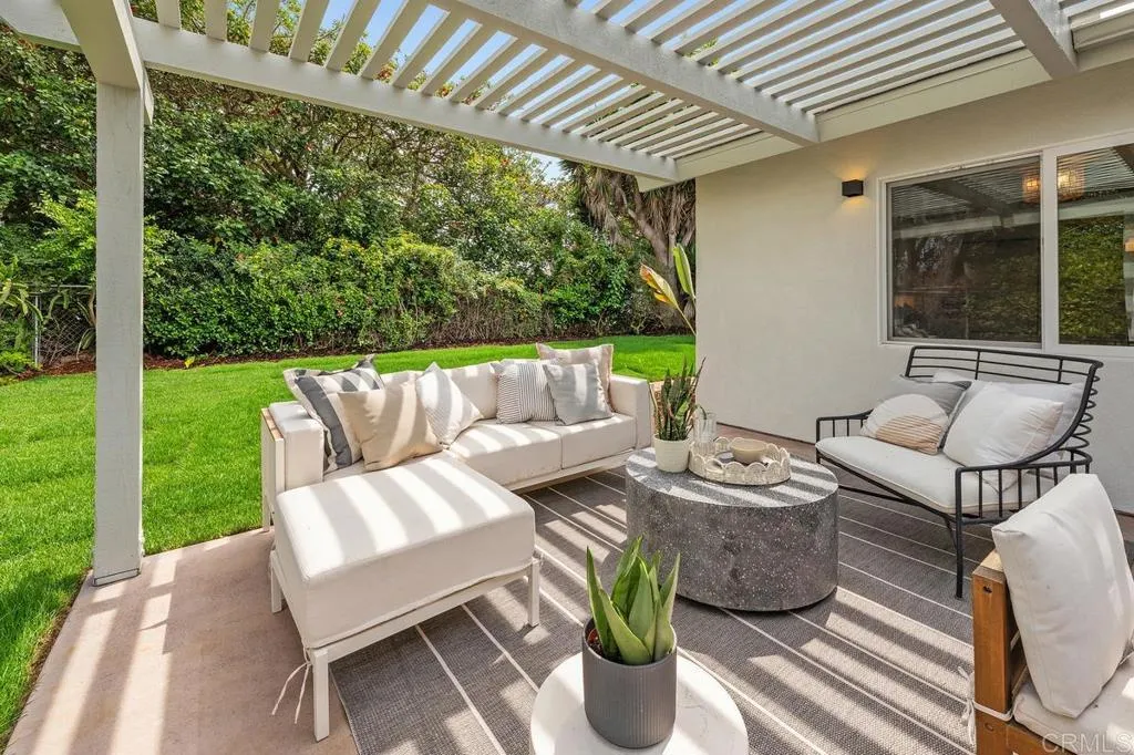 https://cdn.realtyfeed.com/cdn/127/306678453/aa0c86a3ebd9bdd77e51ca37ce318196.webp