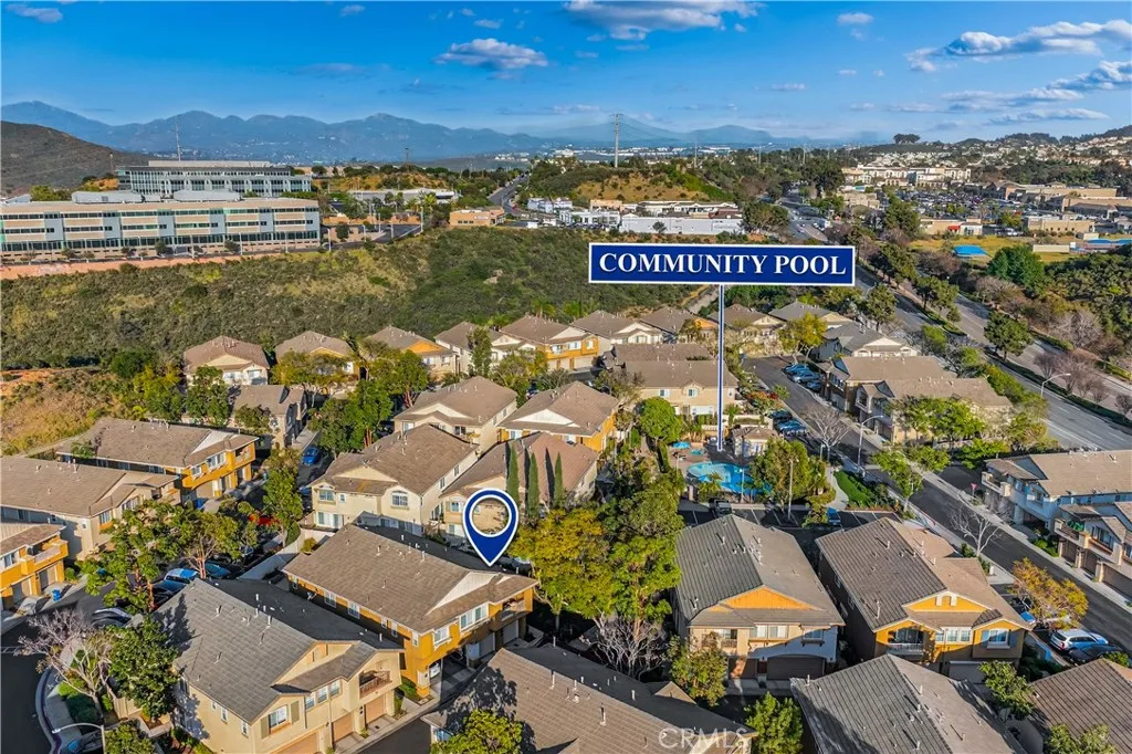 https://cdn.realtyfeed.com/cdn/127/306678486/17f8d73427818a71eb01a963d2cd31ac.webp