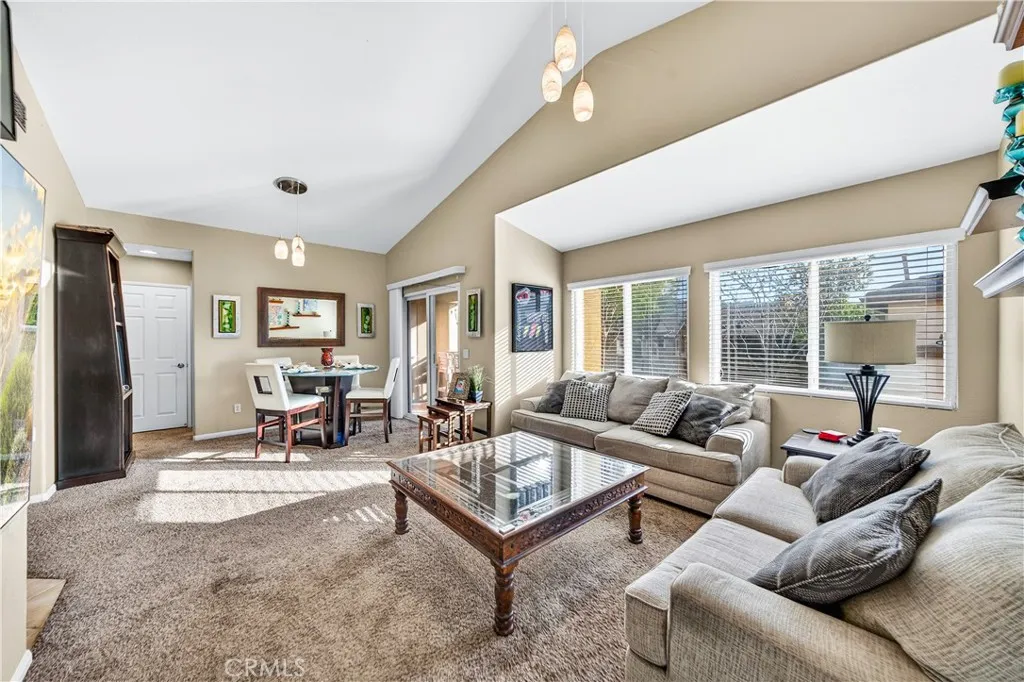 https://cdn.realtyfeed.com/cdn/127/306678486/3d669d748876bd729200334484c4662a.webp