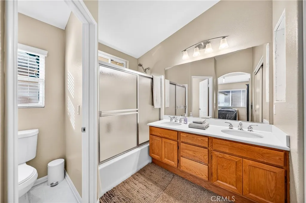 https://cdn.realtyfeed.com/cdn/127/306678486/dd021a3407f2936137c390ae17bd562e.webp