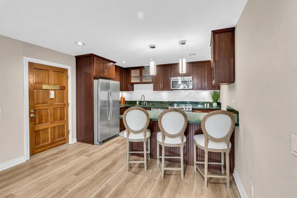 https://cdn.realtyfeed.com/cdn/127/306678506/659de68c1f2c251e3799464ac8e00cbc.webp