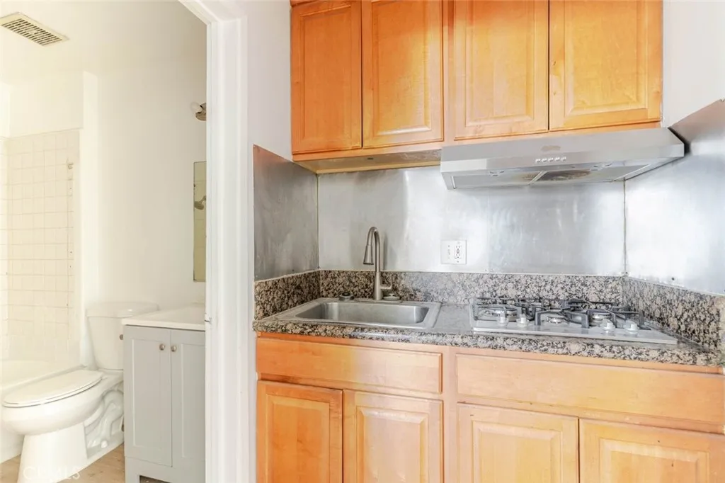7343 Woodley Avenue UNIT 3, Van Nuys, CA, 91406