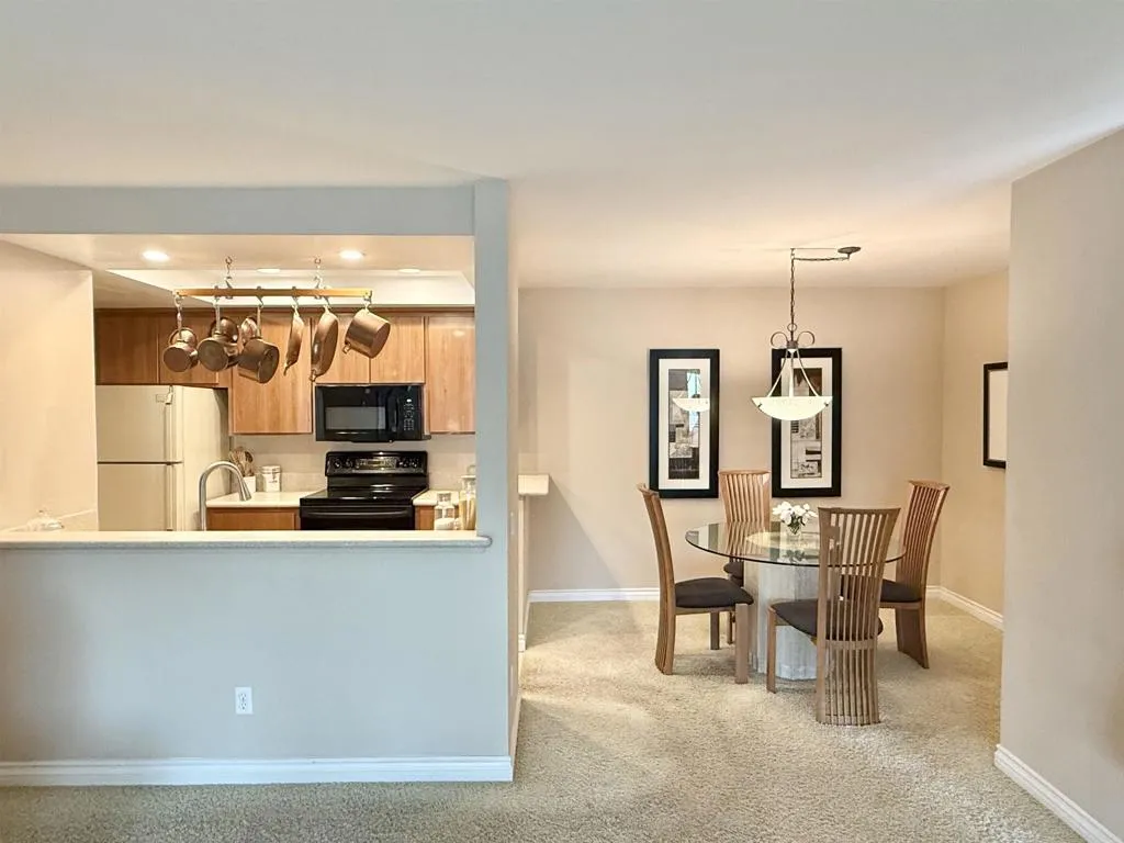 https://cdn.realtyfeed.com/cdn/127/306678640/b8aa59f40fc38a5aa6b5330a961f6045.webp