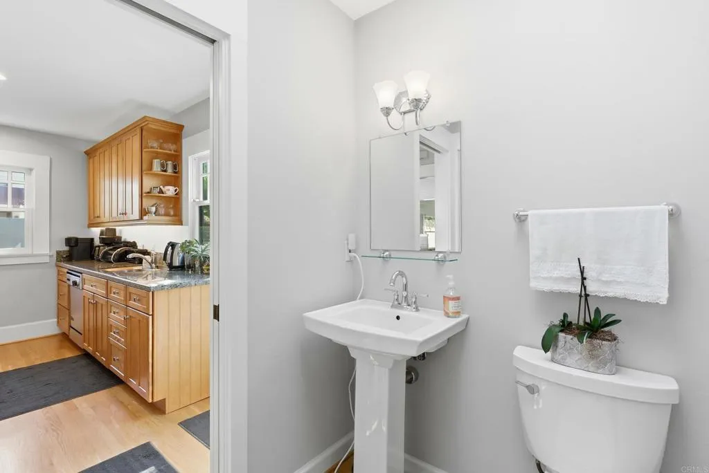 https://cdn.realtyfeed.com/cdn/127/306678643/2b74417b7a22a4b91326f7ebb9b6ab65.webp
