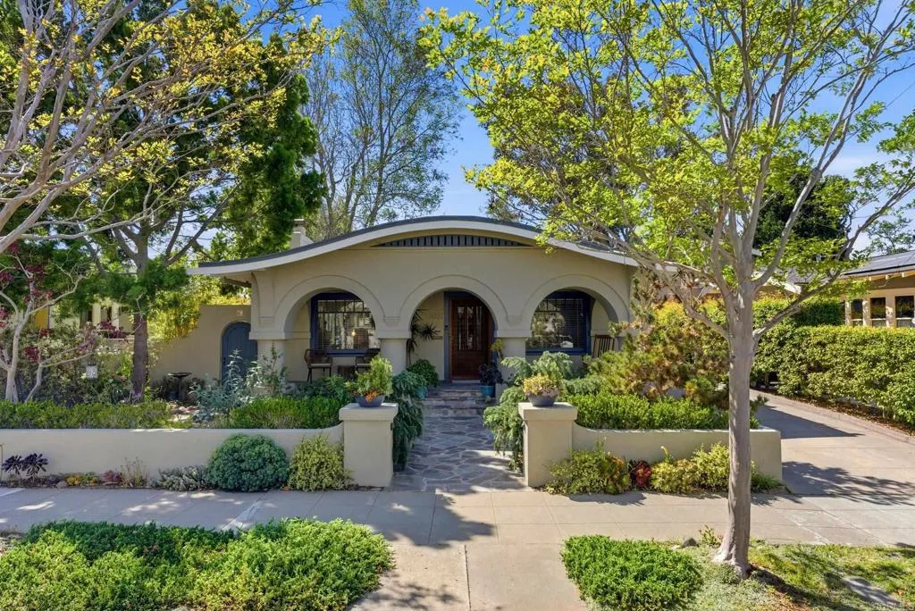 https://cdn.realtyfeed.com/cdn/127/306678643/b48d866f0ed5160541508acd0a2488e0.webp