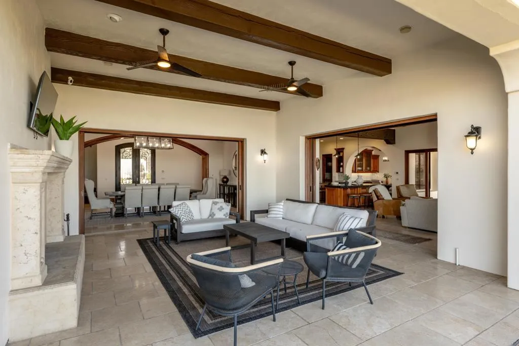 https://cdn.realtyfeed.com/cdn/127/306678660/25f0e83d97a7e9642b76782a1a25fec1.webp