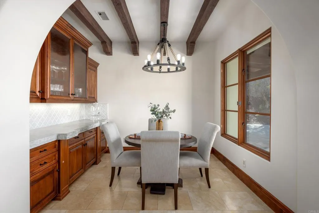 https://cdn.realtyfeed.com/cdn/127/306678660/2e921b44bd60765bfdafb4857d37af58.webp