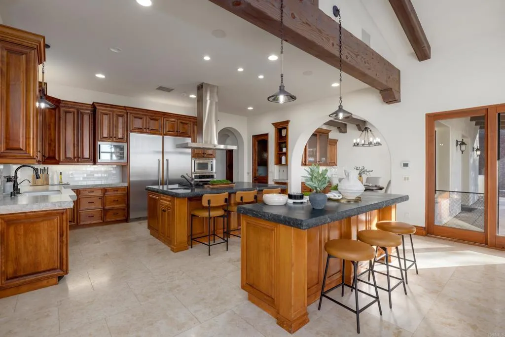 https://cdn.realtyfeed.com/cdn/127/306678660/57576b9176e27ae3f3f03911628865ee.webp