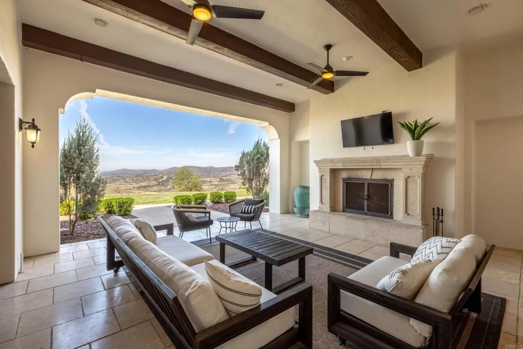 https://cdn.realtyfeed.com/cdn/127/306678660/74869826c67b0e8962641b0c5a8259b2.webp