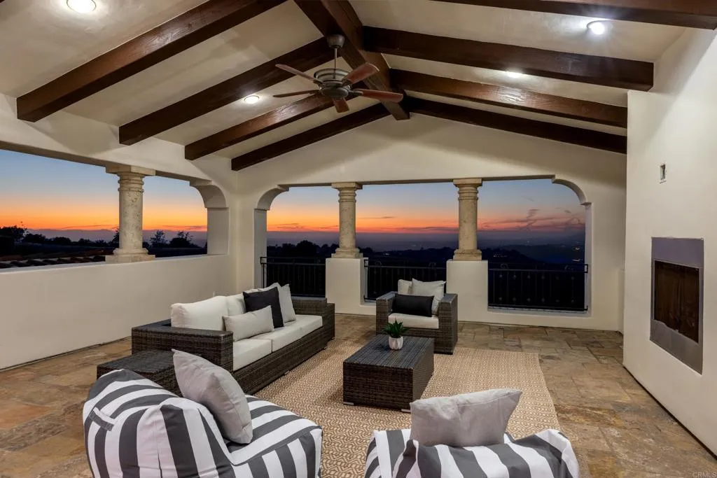 https://cdn.realtyfeed.com/cdn/127/306678660/f4379753c7d61d55edd334d434c01f4b.webp