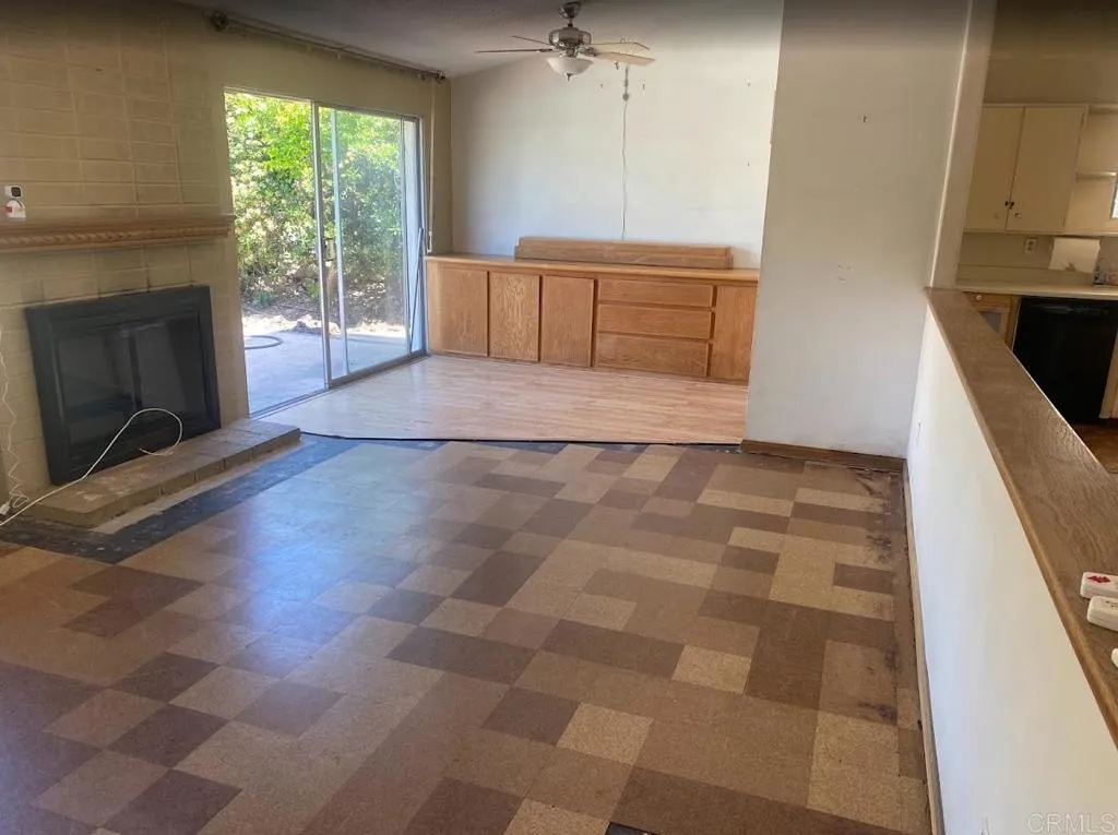 https://cdn.realtyfeed.com/cdn/127/306678686/14fbc978ac645d3d1fc951054e153c31.webp