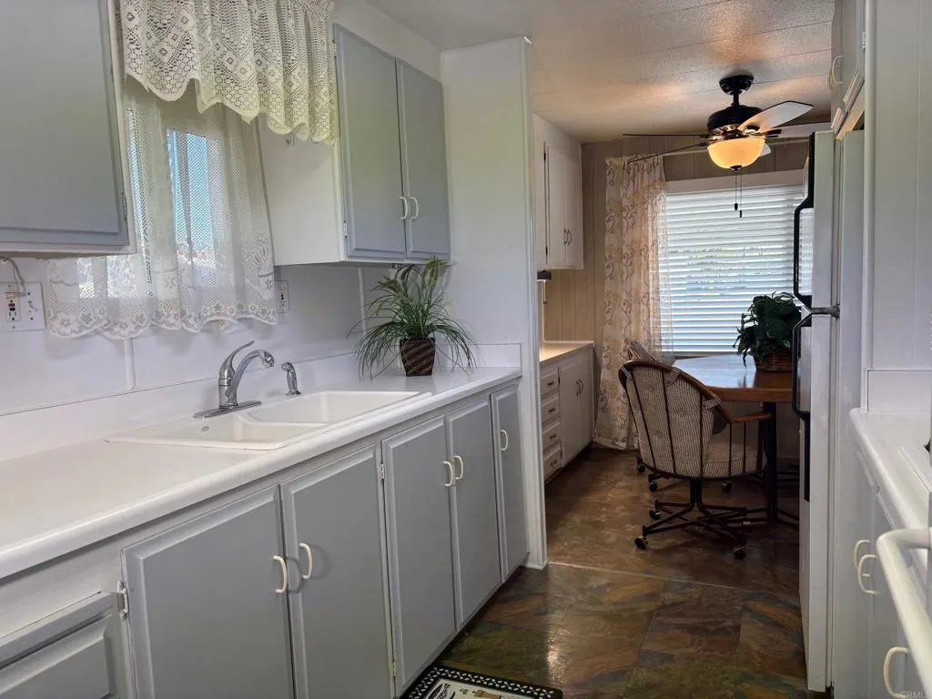 https://cdn.realtyfeed.com/cdn/127/306678728/b2d57b1902c0431c85701321e87ea41a.webp