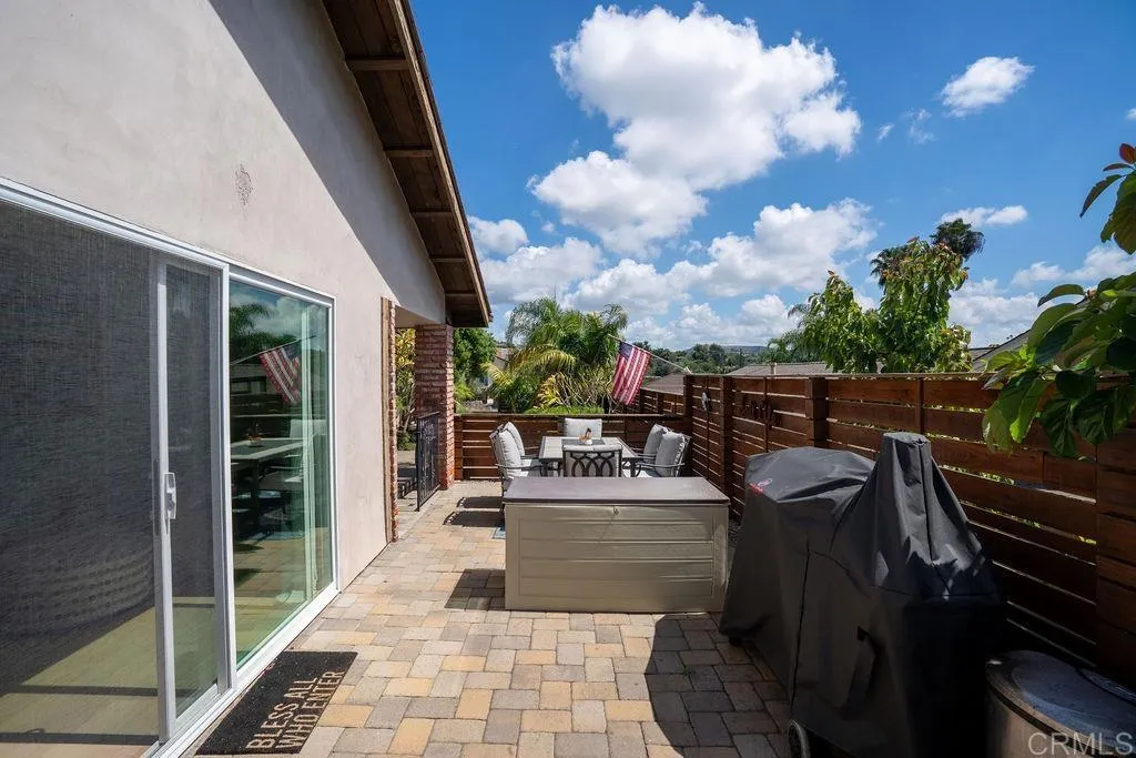 https://cdn.realtyfeed.com/cdn/127/306678891/b87d7a30631673c31fff9907ae7766ed.webp
