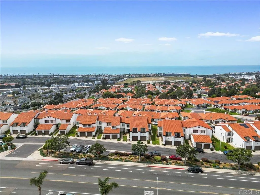 https://cdn.realtyfeed.com/cdn/127/306678964/722cf743378e7b0a197419e136427d80.webp