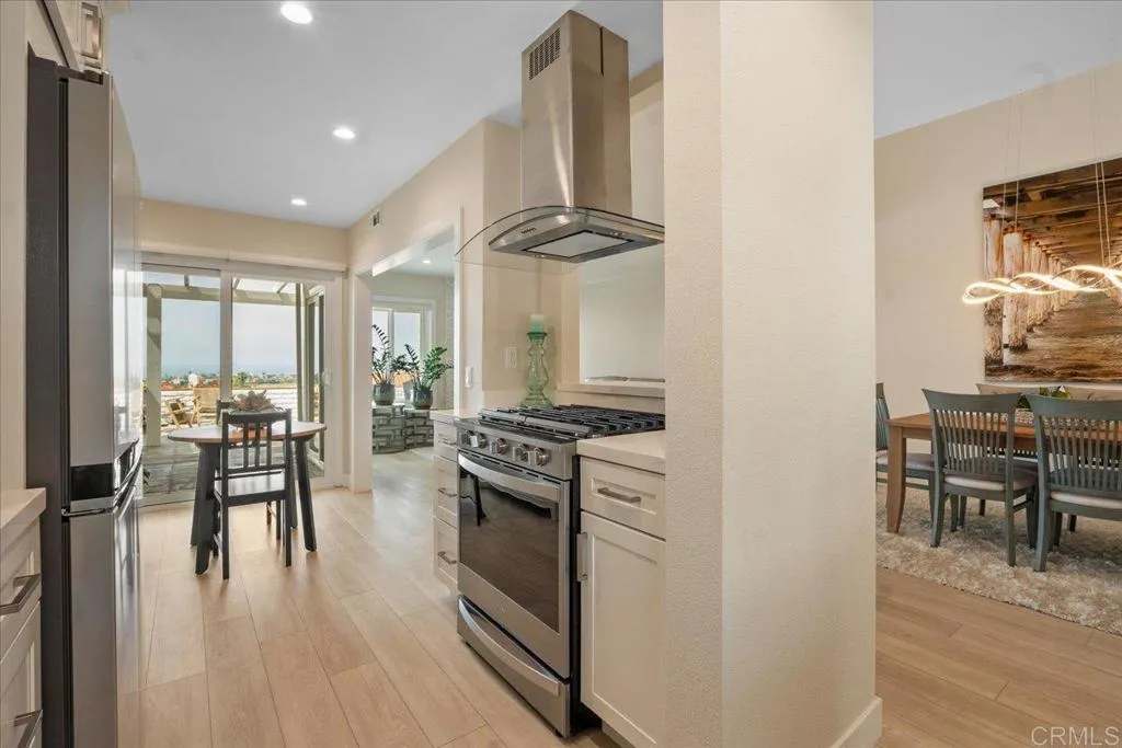 https://cdn.realtyfeed.com/cdn/127/306678964/7eff86a6c6fbdfa2aebf0e1d7e8f07d8.webp
