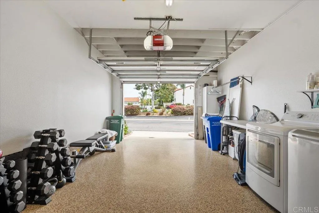 https://cdn.realtyfeed.com/cdn/127/306678964/aff3b67b388fae8caa2f5205decc2e09.webp