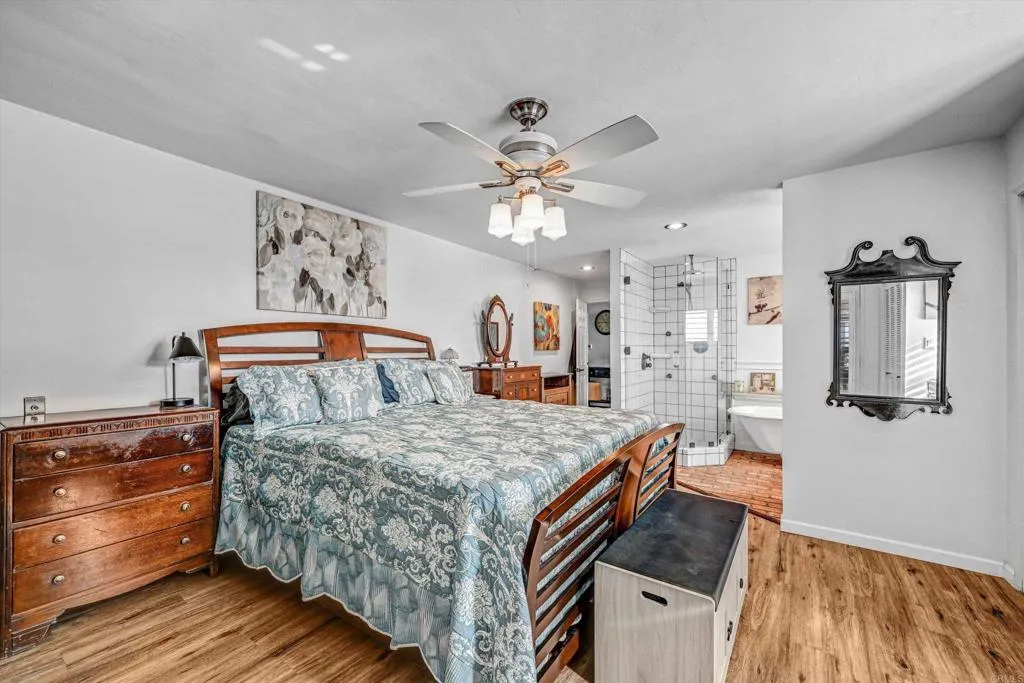 https://cdn.realtyfeed.com/cdn/127/306679059/1f1fc57cb650e715970ebbbbb1dab6ad.webp