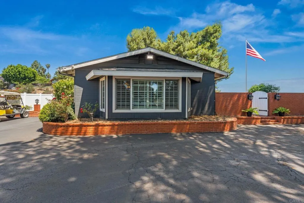 https://cdn.realtyfeed.com/cdn/127/306679059/585685cd67ecec978a5bbbd1706edb0c.webp