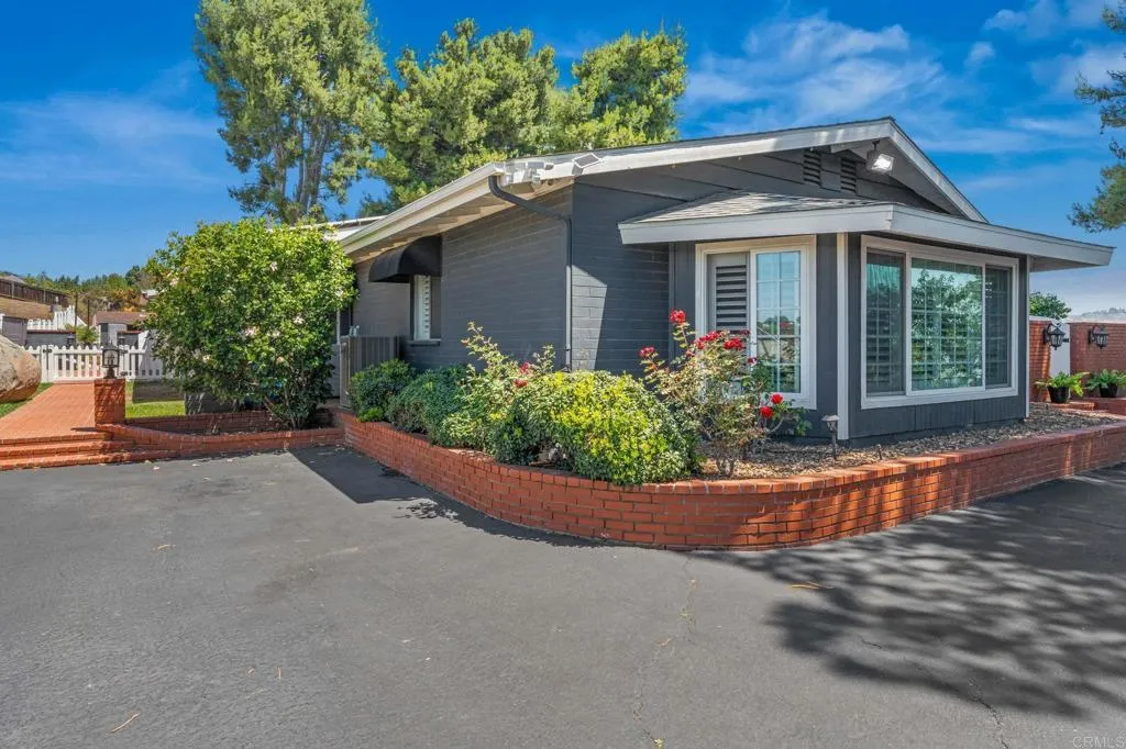 https://cdn.realtyfeed.com/cdn/127/306679059/97a6ff7cb66e045d073c975e95bed490.webp
