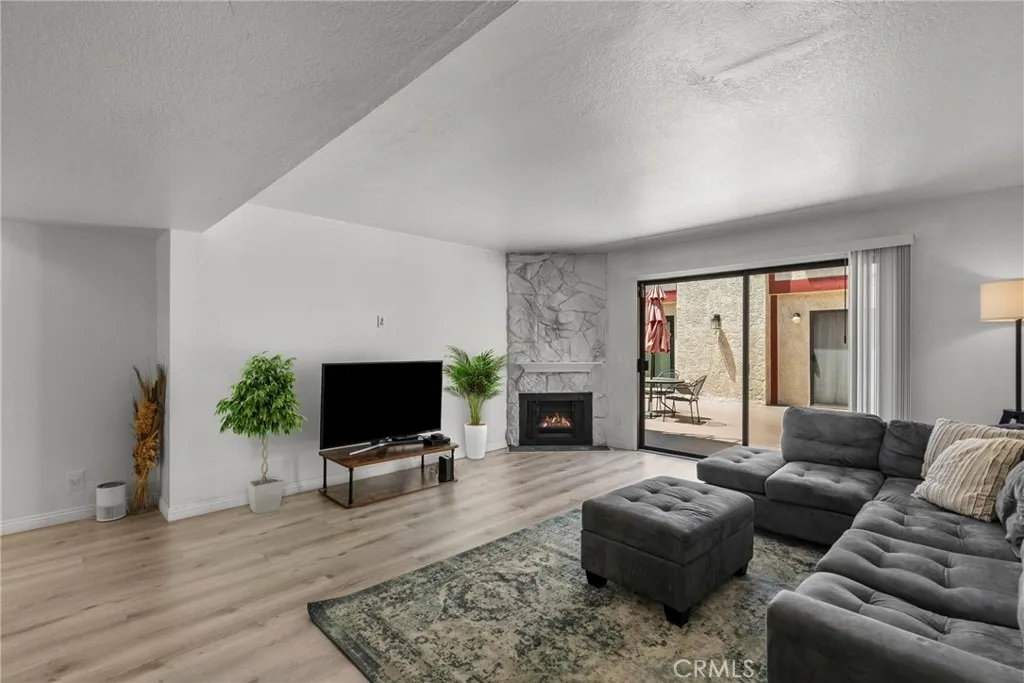 North Hollywood, CA 91601