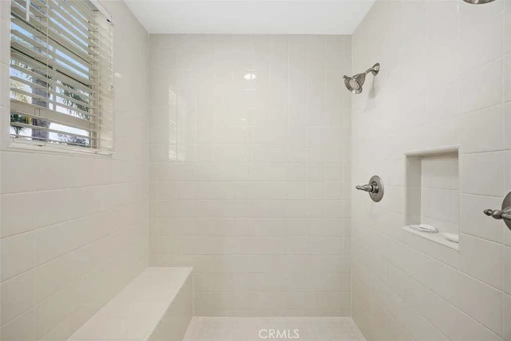 https://cdn.realtyfeed.com/cdn/127/306679125/3b2b5ce7c327e27c718ac0c698ec5f7c.webp