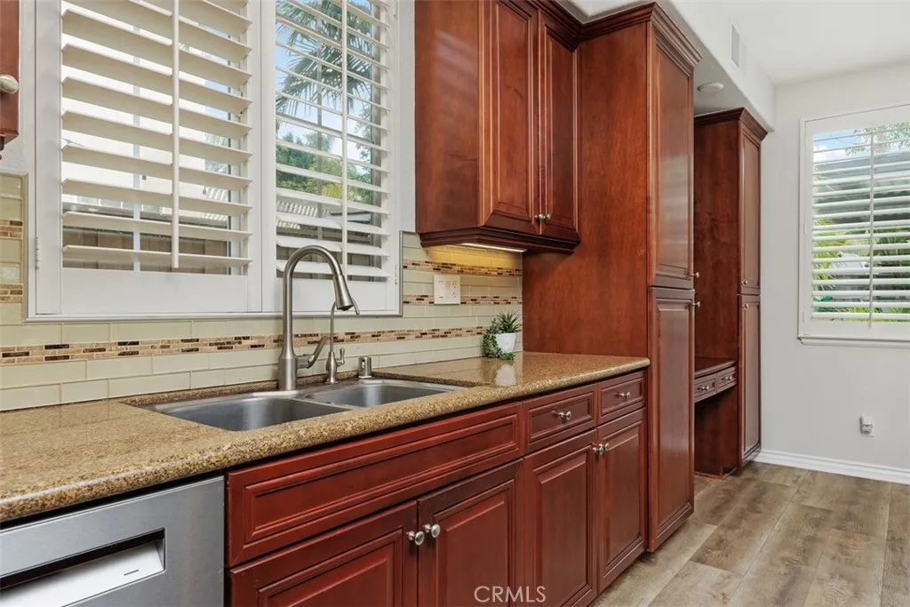 https://cdn.realtyfeed.com/cdn/127/306679125/8b5dac5c4f054069e5f86f3f63e6f200.webp