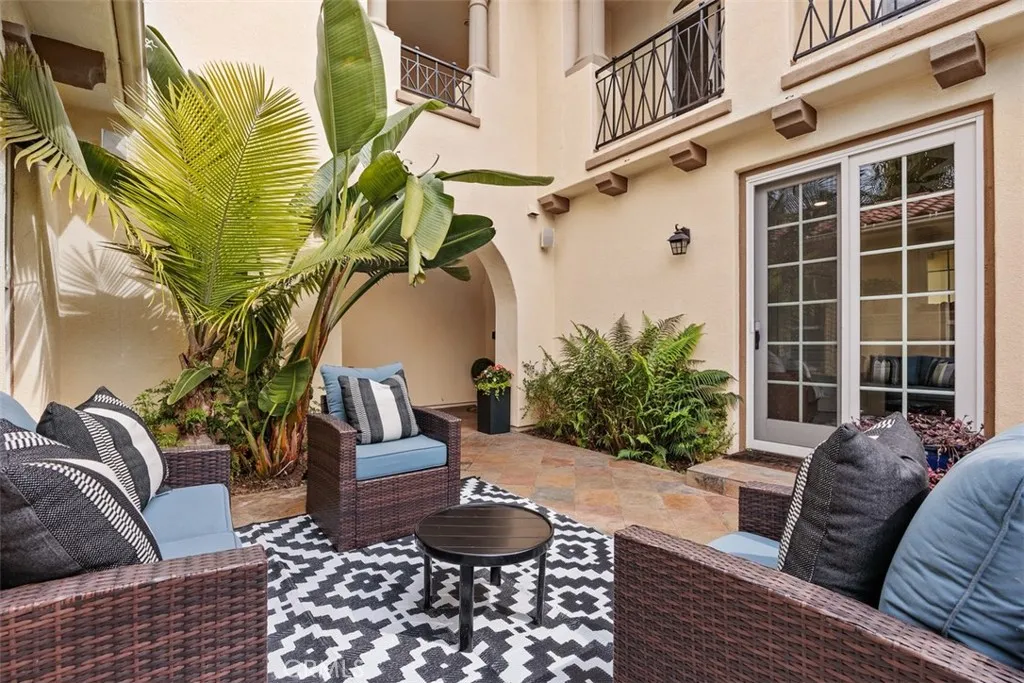 https://cdn.realtyfeed.com/cdn/127/306679125/a4ba62c3ccd64de97cc7a4ac60b48e27.webp