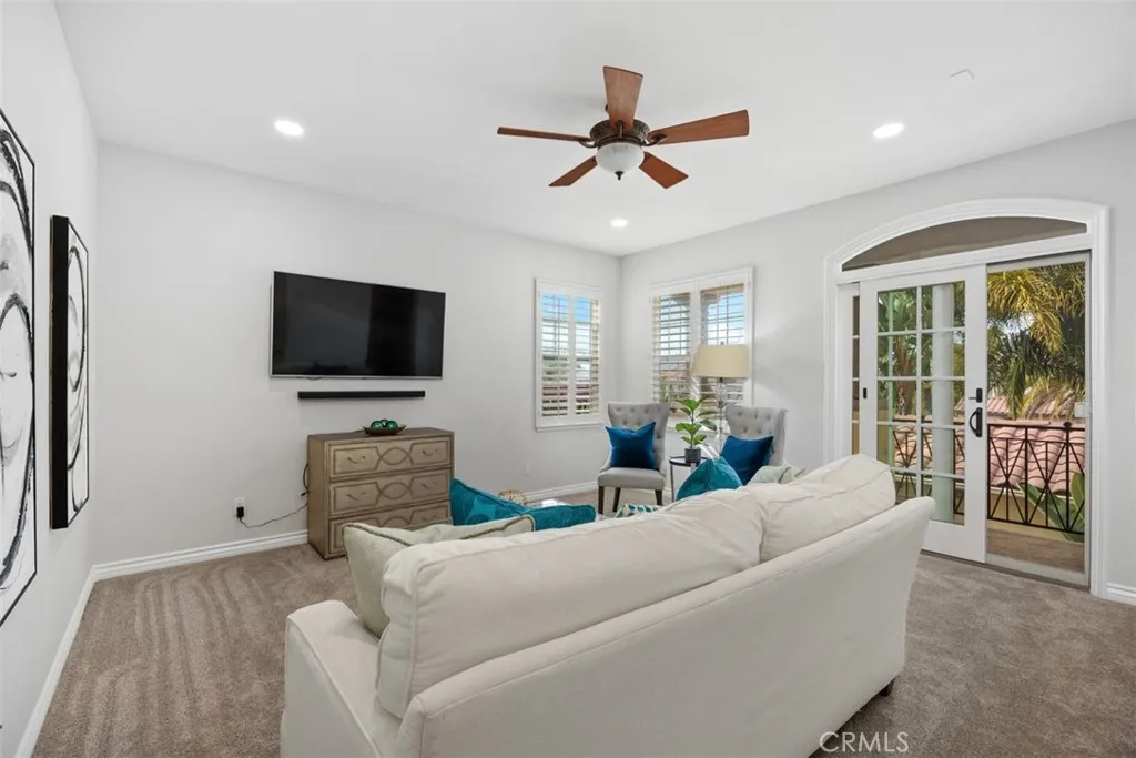 https://cdn.realtyfeed.com/cdn/127/306679125/da504b071488d9236cab7643445b05a0.webp