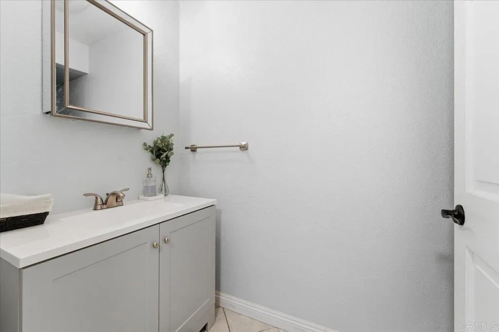 https://cdn.realtyfeed.com/cdn/127/306679126/3174d19daacbe9d361b152f99a336dd8.webp