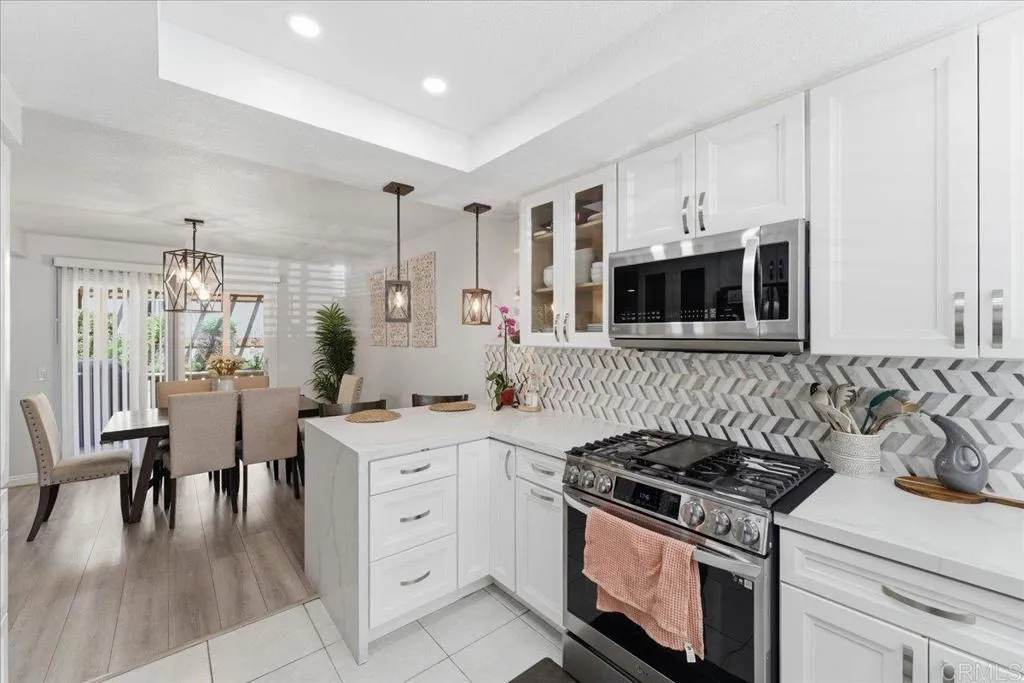 https://cdn.realtyfeed.com/cdn/127/306679126/ae5523556c0737041fed6fb393f0d70d.webp