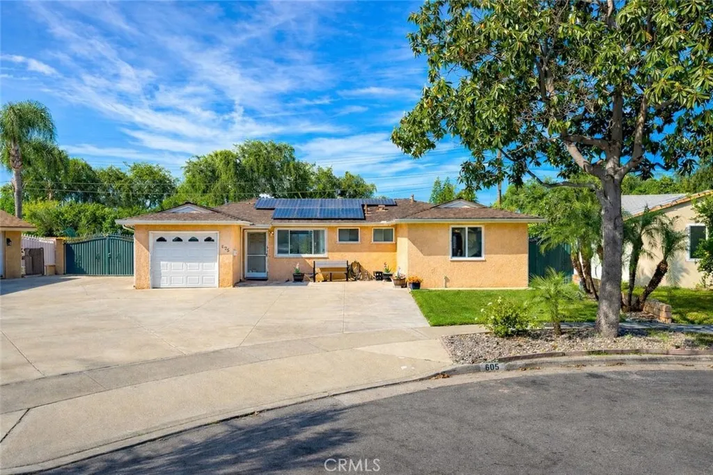 Fullerton, CA 92833